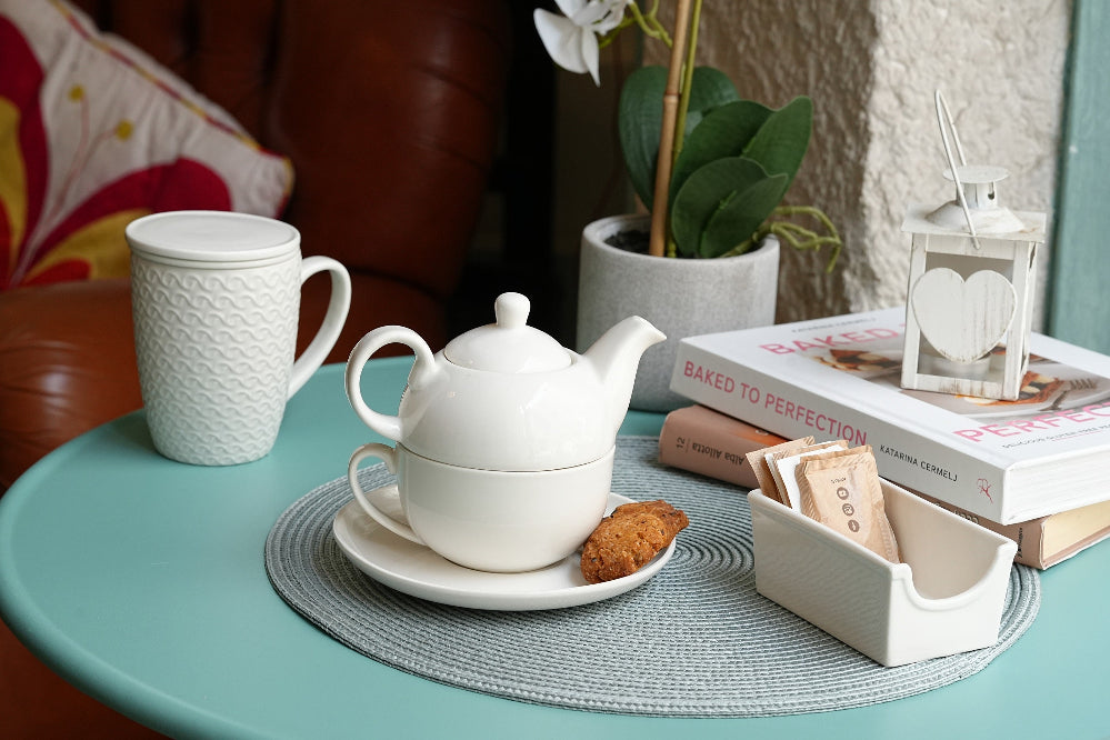 teiera con tazza