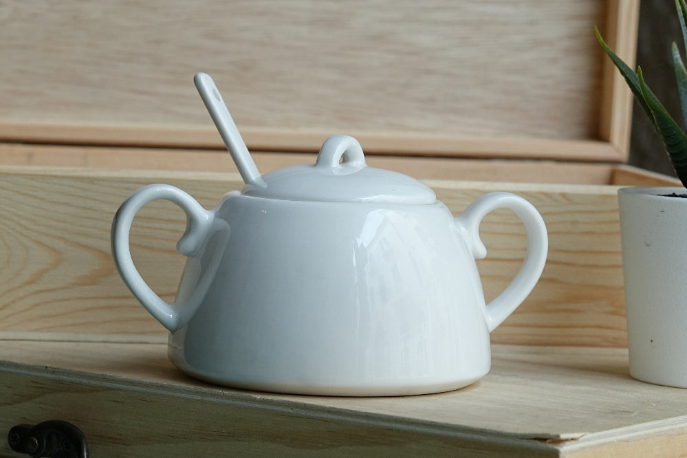 zuccheriera in porcellana