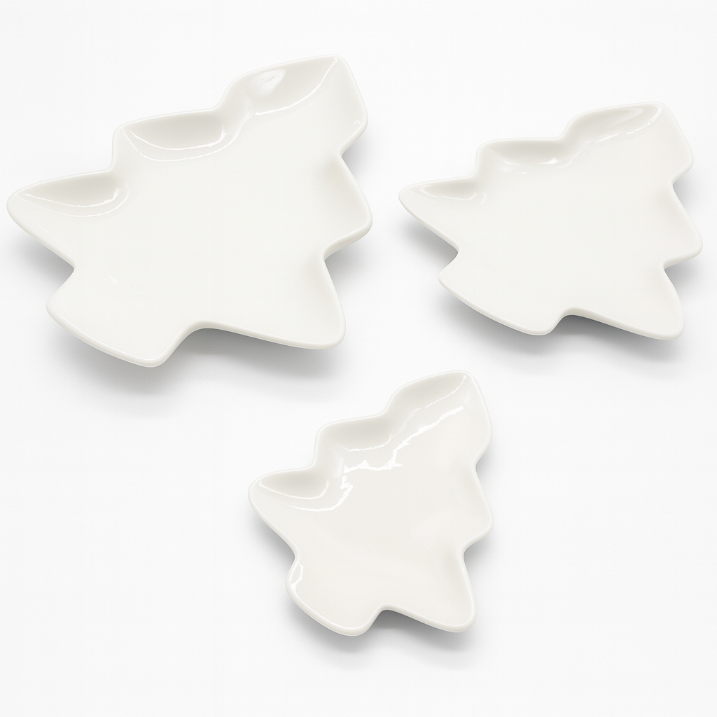 Set 3 Piatti Natalizi a Forma di Albero di Natale – Porcellana – Misure 29×24x3 / 23×19,5x2,5 / 15×12,5x1,5 cm