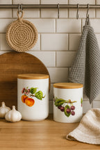 Set 2 Contenitori Ermetici in Porcellana con Coperchio in Legno  – Capacità 700 ml / 600 ml