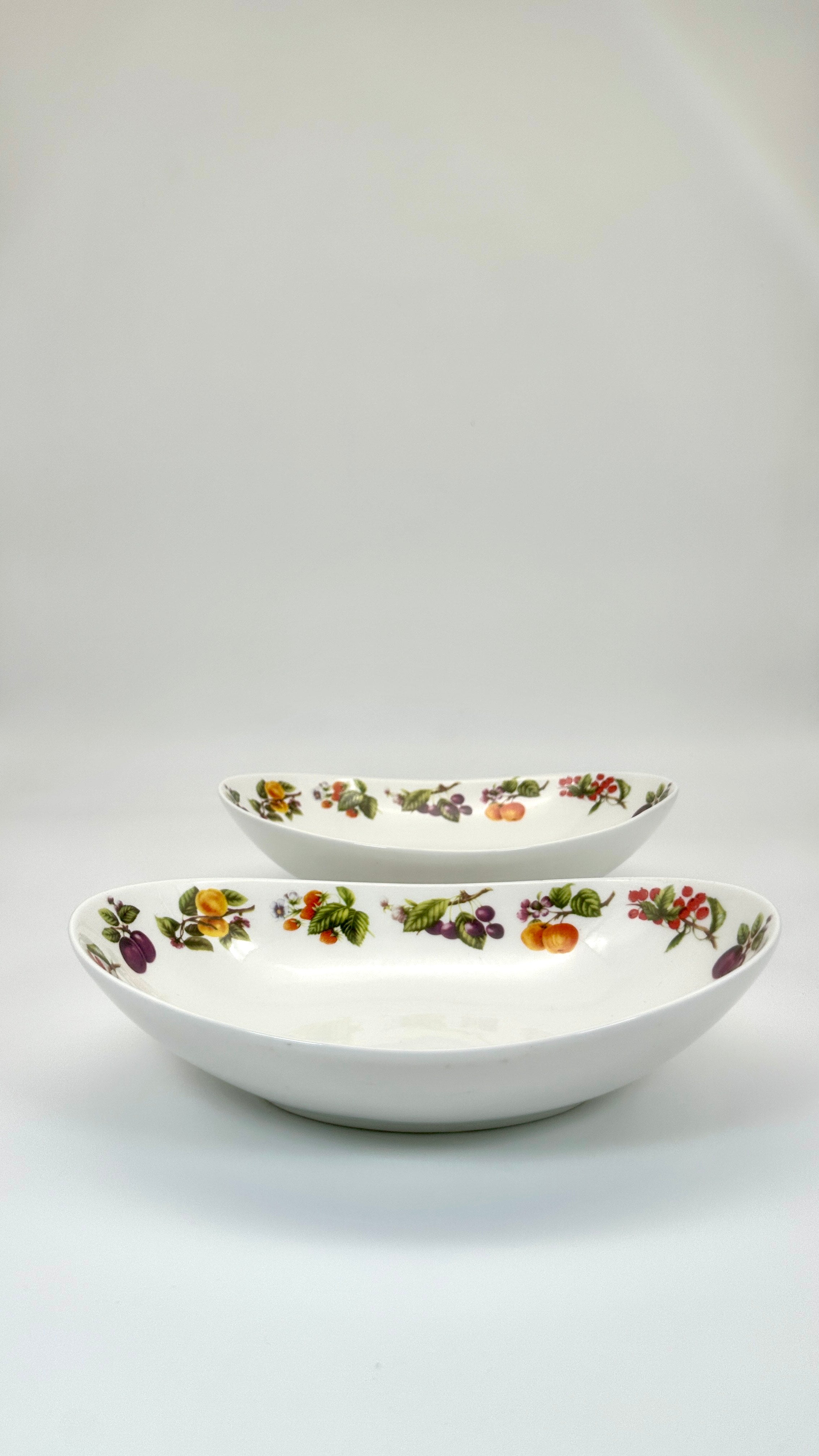 Set 2 Piatti a Forma di Gondola in Porcellana – 26×19x5 cm